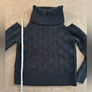 Evereve Charcoal Cable Knit Cold Shoulder Sweater